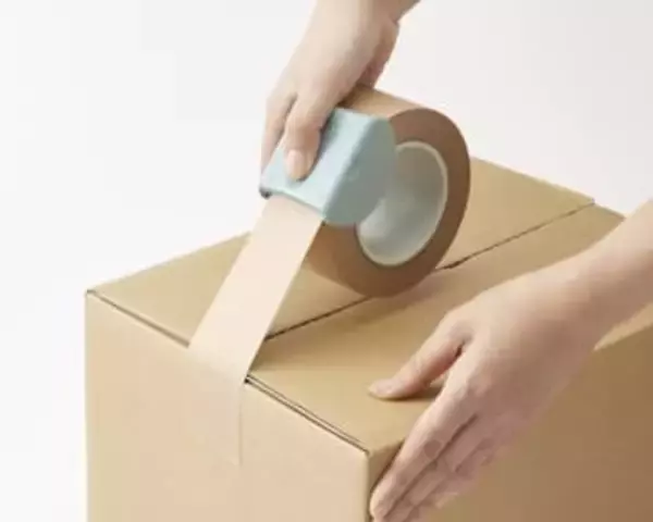 自立するクラフトテープカッター「プラス スタンドカット」