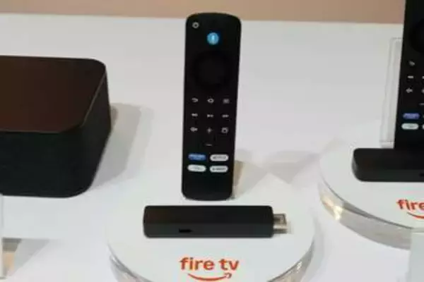 隣のHDMIに干渉しない　スリムになった新「Fire TV Stick HD」