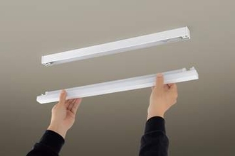 パナ、蛍光灯を置き換えるLED照明シリーズ　家庭用蛍光灯は27年末終了