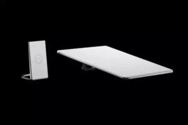 スターリンク、1.1kgの軽量・省電力新型アンテナ「V5」