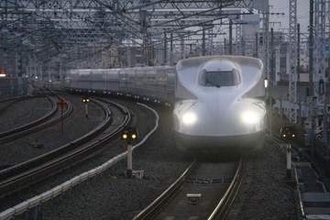 新幹線「のぞみ」指定席値上げ　東京-新大阪で700円 グリーン車用待合室も