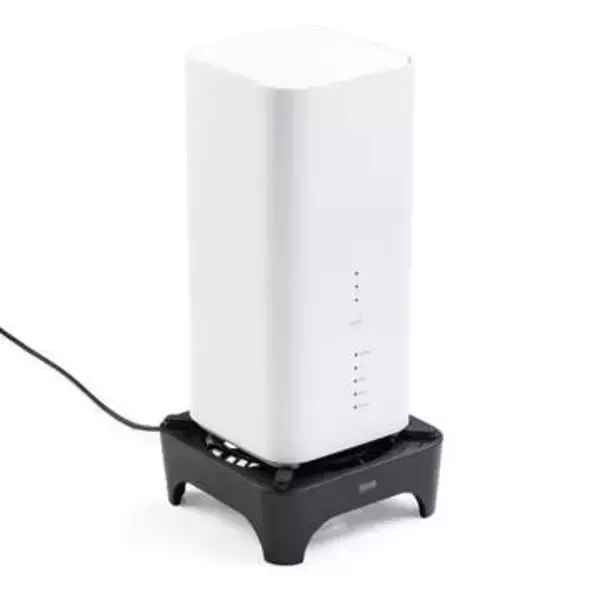 サンワサプライ、Wi-FiルーターやミニPC向けの小型クーラー「400-CLN040」発売