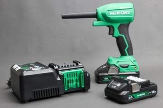 気持ちイイほどよく吹っ飛ぶ!!　電動エアダスターが便利過ぎるのでHiKOKIの18Vモデルを買ったら爆風すぎてやみつきになった件【テレワークグッズレビュー】