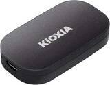 「キオクシアのポータブルSSDがAmazonタイムセールに　USB 10Gbps対応「EXCERIA PLUS G2」1TBが3万3280円。USBメモリのクーポンも」の画像1