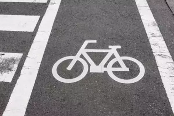 自転車はいつから車道を走ることになった!?　青切符を切られないために注意すべき2つのポイント【ぼっち・ざ・ろーど！その7】【空いた時間でなにしてる？】