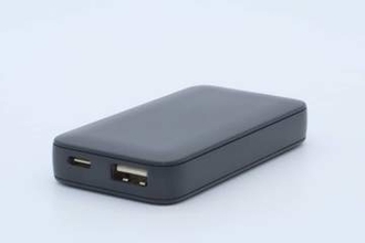 薄くてコンパクトながら高出力の「PD対応65W 薄型USBチャージャー」、ニトリが発売