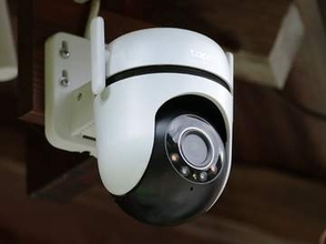 玄関前に異変、まさかクマ！？　ネットワークカメラを設置しました。そこに映っていたのは……【奥川浩彦の「岐阜の山奥に移住しました」第15回】