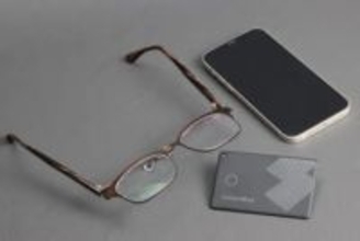 iPhoneどこに置いたっけ？　スマホをなくしたときに、マナーモード状態でも2クリックで音を鳴らして探し出す方法【テレワークグッズレビュー】