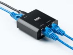 サンワサプライ、有線LANを2分配できる約5cm四方の超小型スイッチングハブ「500-SWH012」発売