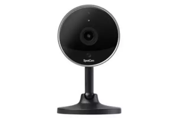 SpotCam、視野角180°の超広角ネットワークカメラ「SpotCam Pano 3」発売　有料のクラウドAIサービスで人物やペットの検知も可能に