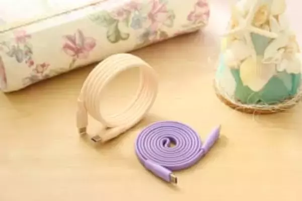 磁力で巻きつくUSB Type-Cケーブル、やわらかシリコンタイプとフラットタイプを試してみたら目からウロコの使いやすさ!!【テレワークグッズレビュー】