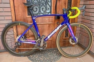 10年でロードバイクの常識が激変!!　新しいエアロロードの“バラ完”でハマったセッティングの罠と新収納術【ぼっち・ざ・ろーど！その16】【空いた時間でなにしてる？】