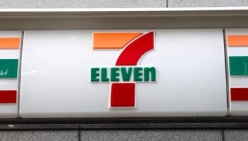 セブンのスムージー半額、専用マシン長蛇の列→一度持ち帰り後日来店に批判　本部も「しないようお願い」、混雑には謝罪
