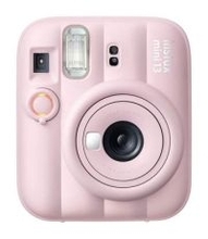 「チェキ」エントリーモデル「instax mini 13」　ぷっくりとしたポップなデザイン