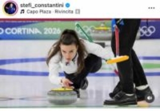 カーリング女子、美女揃いのイタリア代表が「超イケてる」 ファンの心を鷲づかみ...「最も話題を集める競技に」英メディア