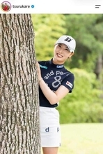 女子ゴルフの鶴岡果恋、オリックスのイケメン夫から貴重プレゼントに喜び　「感動をありがとう！！」