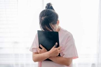 病院職員の不適切SNS投稿、なぜ相次ぐ？　最近の入院経験から識者が推察