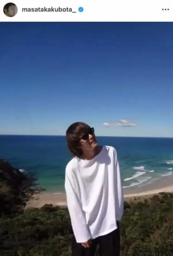 窪田正孝、白タンクトップ×デニムのコーデでも圧倒的存在感　「オーラが凄い」「ミステリアスでかっこいい」