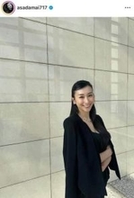 浅田舞、肩出し和柄の黒ノースリワンピで...清楚な美オーラダダ漏れ　「美しさパーフェクト」「可愛すぎる」