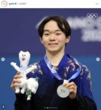 鍵山優真「直伝」銀メダル2個の意外な活用法に5万「いいね！」　「遊び心がイイね」「ツワモノの技」の声