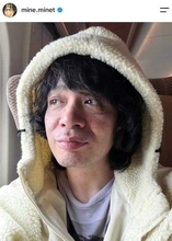 「写真は宮沢りえさんと」銀杏BOYZ・峯田和伸が公開...おしゃれ私服で反響「めちゃくちゃキュート」「笑顔が素敵」