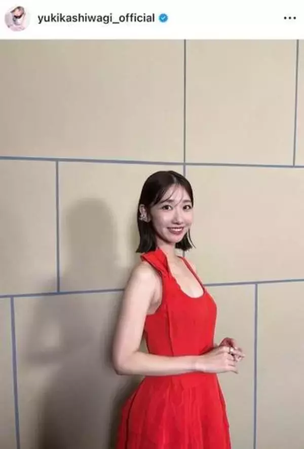 柏木由紀「好きになりました」告白...黒ワンピ姿の美貌で　「めちゃめちゃ綺麗」「まさに女神様」色気ダダ漏れ