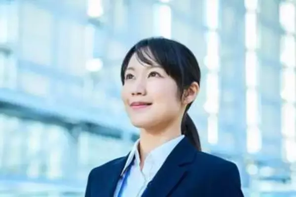 転職意欲に影響する職場ストレス...3位「上司・先輩との関係」35.5％、2位「給与・ボーナス」42.6％、1位は？　Job総研調査