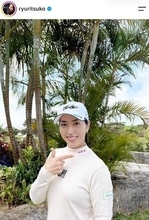 渋野日向子、ステキ笑顔炸裂！「電車で同じ車両の真正面で遭遇するとは大興奮」笠りつ子とパシャリ2ショット