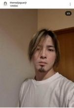 ジャガー横田、無精髭ワイルド19歳イケメン長男と親子2ショット　「めっちゃカッコイイ大人になってる」