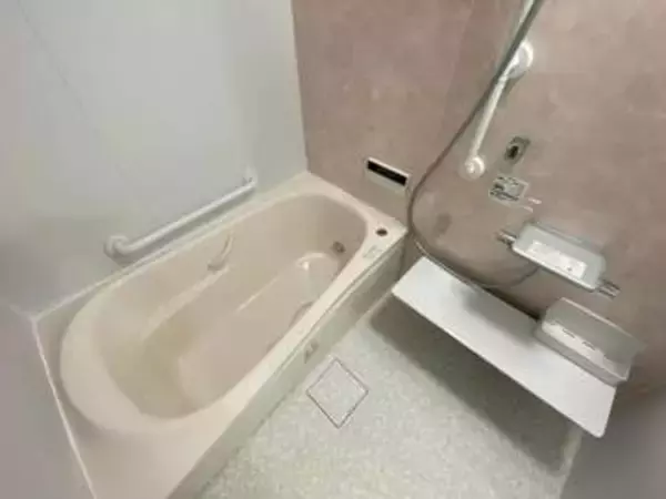 TOTOユニットバス受注一時停止、ナフサ供給との関係は？　経産省は不足を否定「不安などから原料が目詰まり」