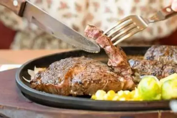 肉食は長寿に影響する？　「旅館もレストランも最初に肉を出したらどうか」玉川徹さんの仰天提案