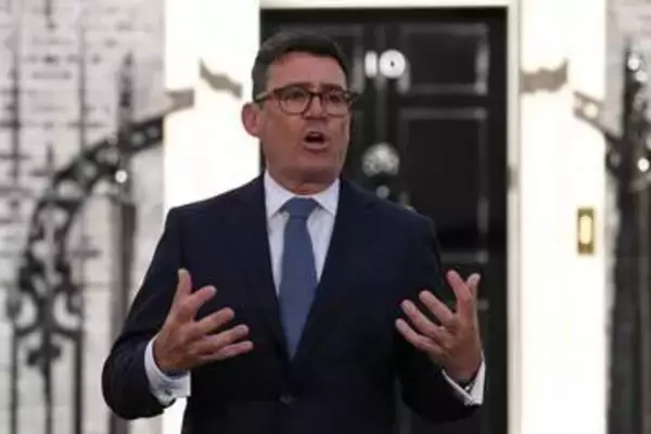 10年間で7人目、イギリスにバーナム新首相誕生　「はじめから難しいかじ取りを求められている」と斎藤幸平氏