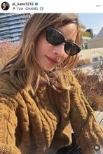 加藤あい、春ノースリコーデで色気ダダ漏れ...オフショットに反響　「綺麗すぎ」「マジでめちゃ可愛い」