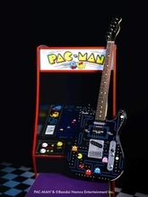「パックマン」と「Fender」コラボ　ゲーム画面を大胆にデザインしたギター