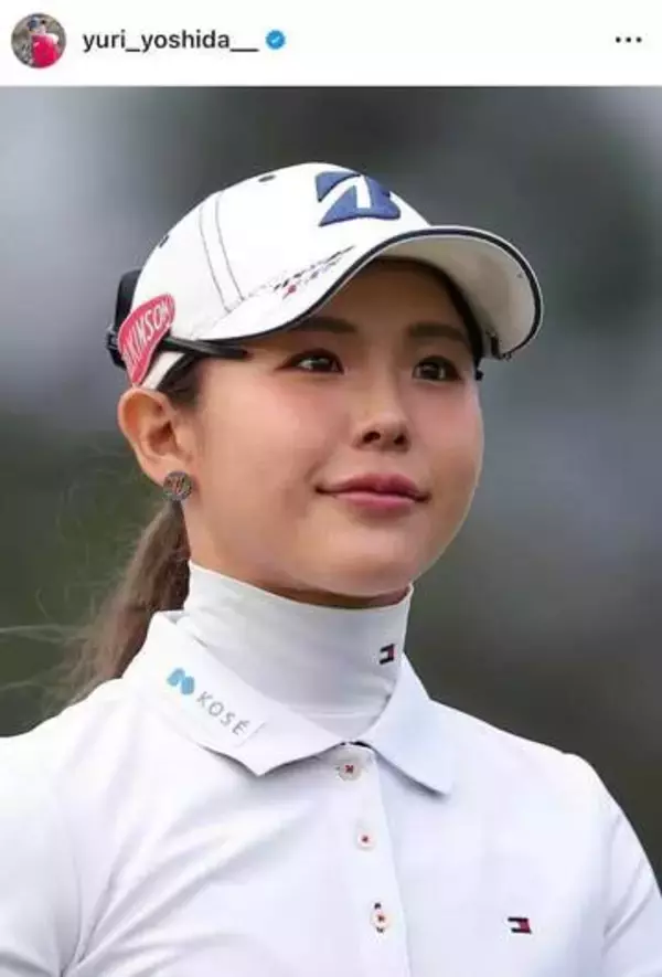 女子ゴルフの吉田優利、デニムのミニスカ×黒キャミで「激カワ」ショット　ゴルフウェア姿と雰囲気変わって