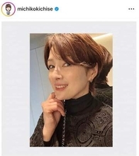 吉瀬美智子、ラフなコーデで美貌ダダ漏れ...六本木駅ホームでオーラ全開　「スタイル良すぎ」「電車乗るんだ！」