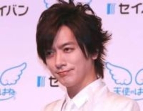 HYDE（57）とペアマフラー、DAIGO公開の最新2ショに注目　「神々しい」「ほんと尊い」の声