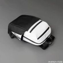 「頭文字D」ハチロクをイメージしたデザイン　16型ノートPCが入るPCリュック