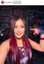 【WWE】イヨ・スカイ電撃発表、3年前に結婚してた　「美しいカップル」「とっても綺麗」ウェディング姿に絶賛