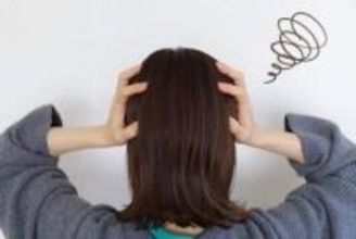 ママ友付き合いで...ストレスを感じやすい場面　3位「グループLINE／連絡網でのやりとり」、2位「PTA・役員・係の活動」、1位は？