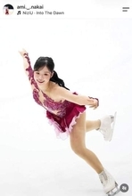 優勝の中井亜美、華やかイエローのミニ丈衣装で...青木祐奈、住吉りをんと表彰台3ショット　「可愛いすぎる！！」