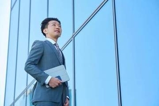 内定先の企業から内定者フォローを受けた頻度、月1回以上が59.3％　印象がよかった施策に「社内報・資料の共有」83.0％　マイナビ調査
