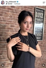 柴咲コウ、透け感黒ドレス姿で国宝級の美貌ダダ漏れ　「麗しい」「美しすぎる」「ほんと綺麗」すらり神スタイル