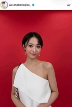 元フジアナ渡邊渚、黒ワンピ姿で「幸せをお裾分けしてもらった日」　「可愛すぎる」「横顔も素敵」