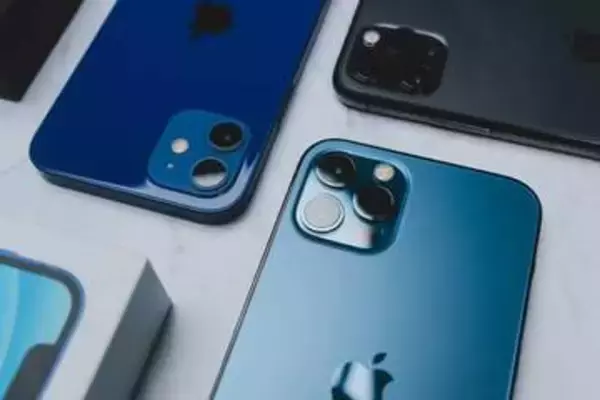 注目の折りたたみ式「iPhone Fold」価格はどうなる？　予想価格は1年前よりも高く...イラン情勢もあり果たして
