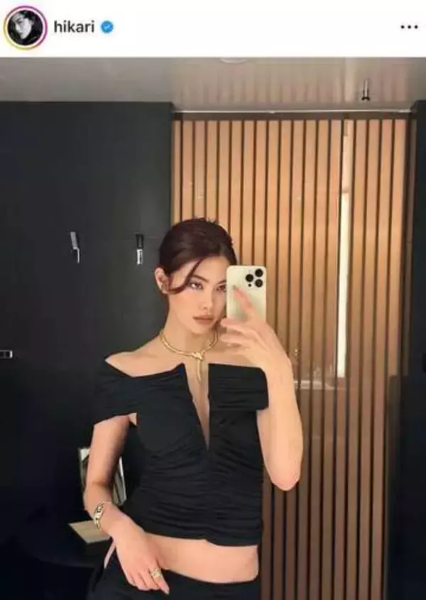 「森星、超ミニ＆トレンチコートさらり着こなし...衝撃の神スタイル炸裂　祖母は森英恵、姉は森泉」の画像