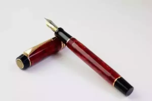 万年筆が「2万2000円→4万4000円」に　セーラー万年筆が大幅値上げ、他社も足並みそろえる