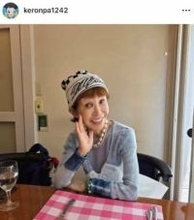 うつみ宮土理83歳、カラフルなニット帽がステキっ...イケメンと笑顔全開2ショット　「ほっこりします」