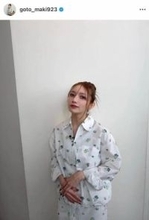 後藤真希、透け感トップス×デニムのコーデも最強ビジュ　「かわいすぎるぅーー」「顔小さい～」