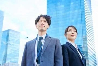 【2027年卒就活生】就職人気企業ランキング　文系人気のトップ10は？